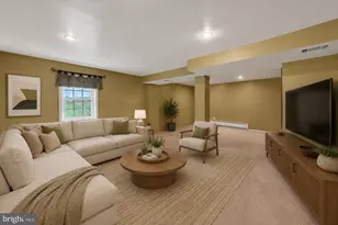 306 Regency Cir, Linthicum Heights, MD 21090 - Photo 39