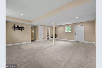 7884 Belhaven Avenue, Pasadena, MD 21122 - Photo 19