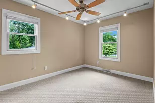 7884 Belhaven Ave, Pasadena, MD 21122 - Photo 15