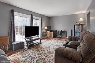1853 Foxdale Ct, Crofton, MD 21114 - Photo 7