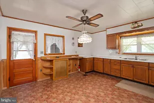 212 Charles St, Brooklyn, MD 21225 - Photo 9