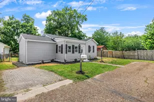 1561 Efford Rd, Pasadena, MD 21122 - Photo 1
