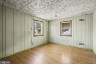 706 James Rd, Glen Burnie, MD 21061 - Photo 13