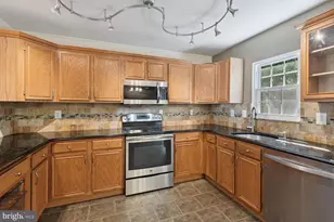 1511 Ashburnham Dr, Crofton, MD 21114 - Photo 9