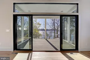 48A E Lake Dr, Annapolis, MD 21403 - Photo 17