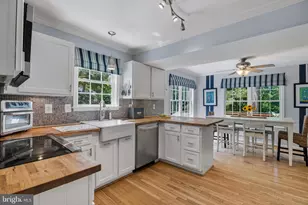 233 Circle Rd, Pasadena, MD 21122 - Photo 3