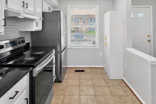 3591 Laurel View Ct, Laurel, MD 20724 - Photo 13