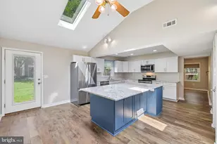 1410 Knights Bridge Turn, Crofton, MD 21114 - Photo 3