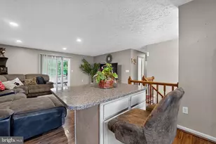 7562 Greenknoll Ct, Hanover, MD 21076 - Photo 5