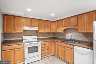 1757 Carry Pl, Crofton, MD 21114 - Photo 7