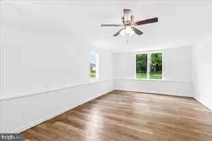 423 Shetlands Ln, Glen Burnie, MD 21061 - Photo 13
