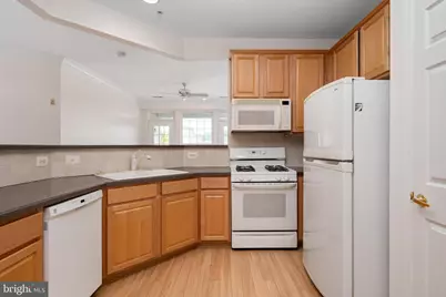 421 Hamlet Club Drive #305, Edgewater, MD 21037 - Photo 11
