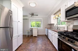 2033 Shore Dr, Edgewater, MD 21037 - Photo 9