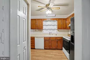 2110 Shore Dr, Edgewater, MD 21037 - Photo 9