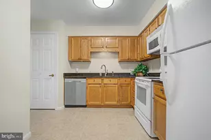 1922 Marconi Cir, Annapolis, MD 21401 - Photo 5