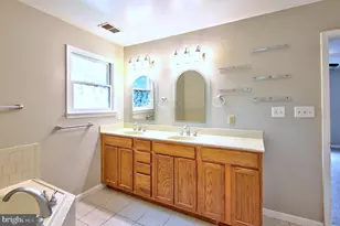 1526 Wampanoag Dr, Severn, MD 21144 - Photo 23
