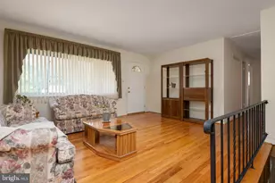 8245 Victoria Rd, Millersville, MD 21108 - Photo 11