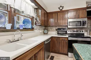678 209th St, Pasadena, MD 21122 - Photo 15