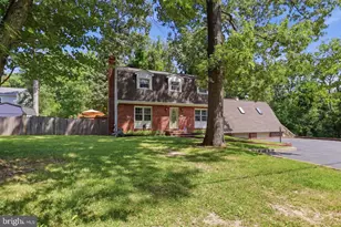 678 209th St, Pasadena, MD 21122 - Photo 3