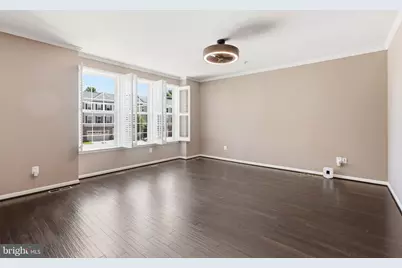 8170 Villaggio Drive, Millersville, MD 21108 - Photo 3