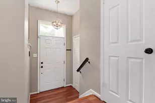 8226 Appalachian Dr, Pasadena, MD 21122 - Photo 5