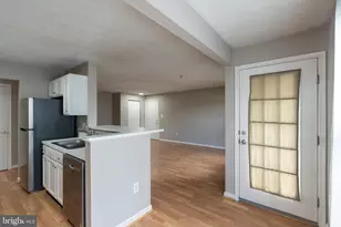 689 Winding Stream Way, Odenton, MD 21113 - Photo 7