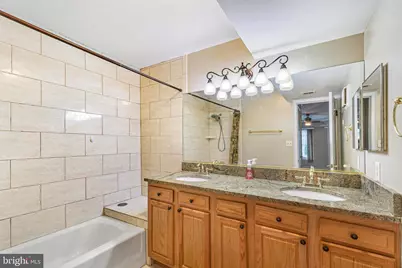 2002 Quay Village Court #T1, Annapolis, MD 21403 - Photo 17