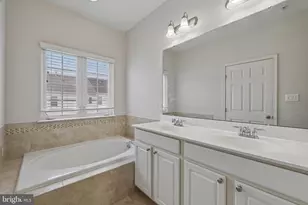7644 Sandhurst Ln, Hanover, MD 21076 - Photo 5