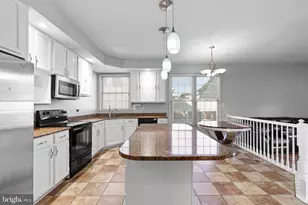 2002 Bunker Hill Ct, Odenton, MD 21113 - Photo 13