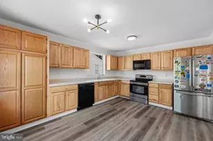 2416 230th St, Pasadena, MD 21122 - Photo 9