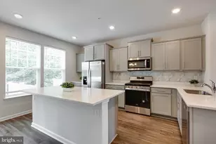 7964 Patterson Wy, Hanover, MD 21076 - Photo 15