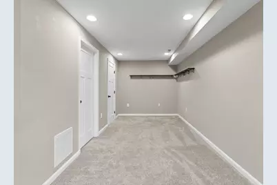 6425 Oak Park, Linthicum Heights, MD 21090 - Photo 41