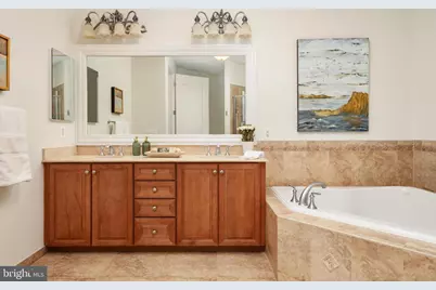 1915 Towne Centre Boulevard #303, Annapolis, MD 21401 - Photo 25