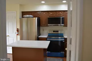 248 St Michaels Cir, Odenton, MD 21113 - Photo 5