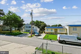 807 205th St, Pasadena, MD 21122 - Photo 9