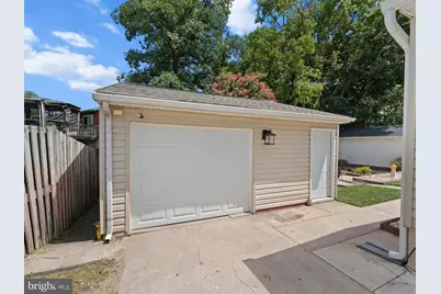 114 Main Avenue SE, Glen Burnie, MD 21061 - Photo 37