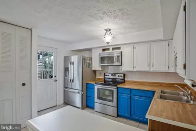 8061 Croydon Way, Pasadena, MD 21122 - Photo 11