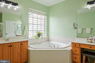 249 Galewood Dr, Edgewater, MD 21037 - Photo 31