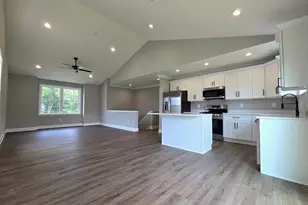 121 Bishop Ave, Baltimore, MD 21225 - Photo 7