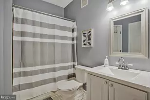 2412 Chestnut Terrace Ct, Odenton, MD 21113 - Photo 7