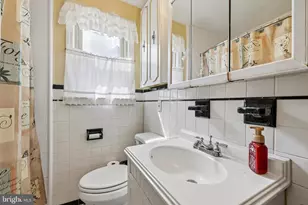 916 Lynvue Rd, Linthicum Heights, MD 21090 - Photo 23