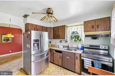 916 Lynvue Road, Linthicum Heights, MD 21090 - Photo 17