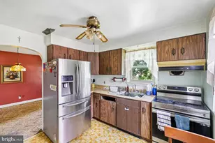 916 Lynvue Rd, Linthicum Heights, MD 21090 - Photo 17
