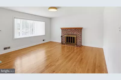 105 Juniper Circle, Linthicum Heights, MD 21090 - Photo 5