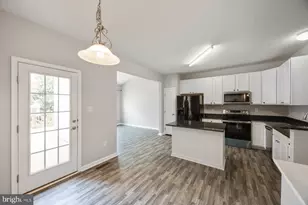 947 Chase Walk, Glen Burnie, MD 21060 - Photo 3