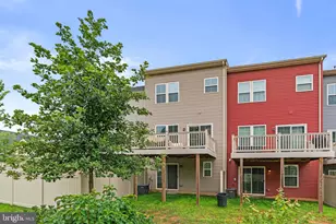 8413 Orchard Harvest Rd, Glen Burnie, MD 21060 - Photo 33