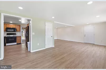 550 Sunset Knoll Road, Pasadena, MD 21122 - Photo 11