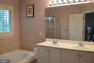 2833 Settlers View Dr, Odenton, MD 21113 - Photo 11