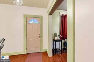 109 W Hilltop Rd, Baltimore, MD 21225 - Photo 5