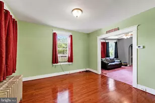 109 W Hilltop Rd, Baltimore, MD 21225 - Photo 7